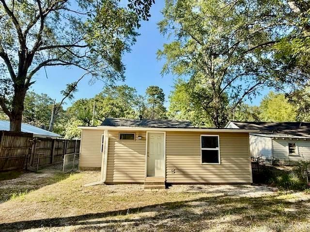 1511 E Sullenberger Avenue, Malvern, AR 72104