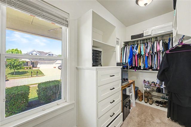 1213 Chancery Lane, Cave Springs, AR 72718