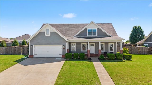 1213 Chancery Lane, Cave Springs, AR 72718