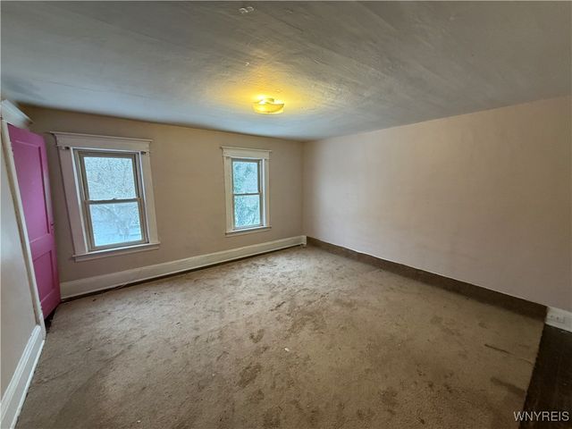 8470 Lapp Road, Clarence, NY 14032