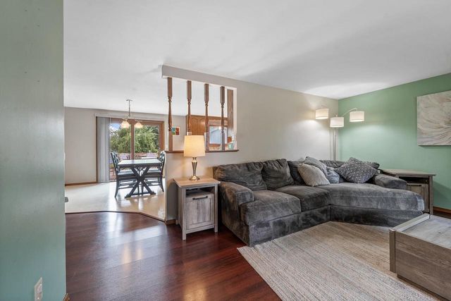 2262 HAZEN ROAD, Green Bay, WI 54311