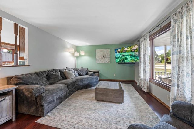 2262 HAZEN ROAD, Green Bay, WI 54311