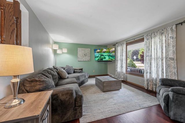 2262 HAZEN ROAD, Green Bay, WI 54311