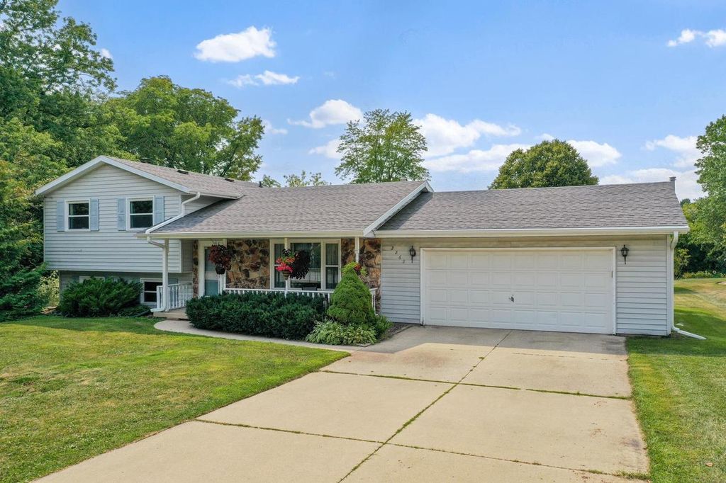 2262 HAZEN ROAD, Green Bay, WI 54311