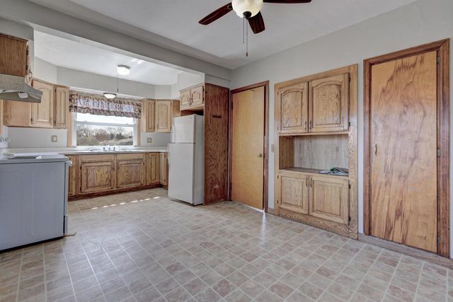 758 MADISON STREET, Neenah, WI 54956