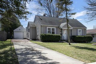 758 MADISON STREET, Neenah, WI 54956