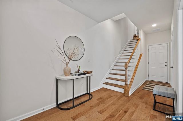 65 Landmark Lane 905, Fair Lawn, NJ 07410