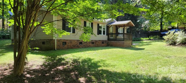 5992 Rest Home Road, Claremont, NC 28610
