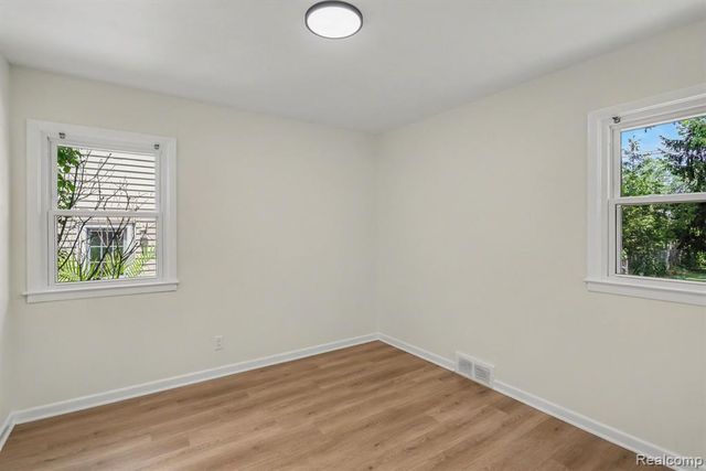4510 Rosewold Avenue, Royal Oak, MI 48073