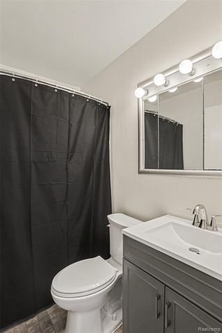 4510 Rosewold Avenue, Royal Oak, MI 48073