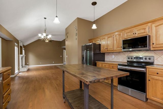 1307 Honeysuckle Court, Liberty, MO 64068