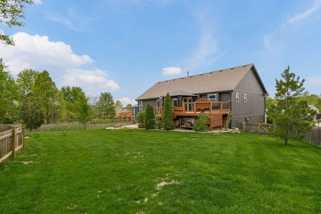 1307 Honeysuckle Court, Liberty, MO 64068