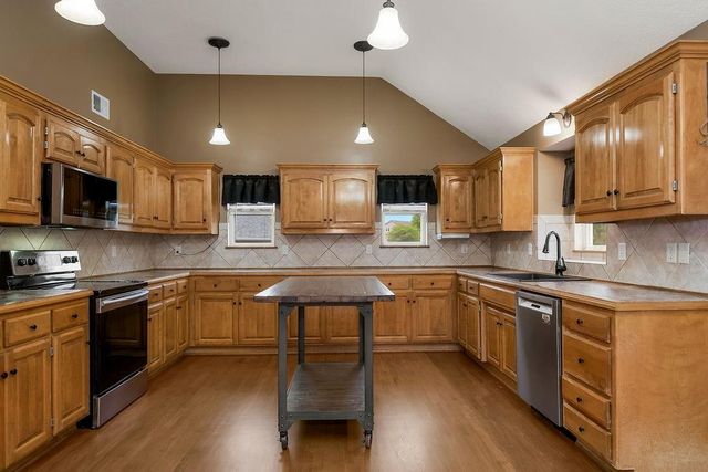 1307 Honeysuckle Court, Liberty, MO 64068