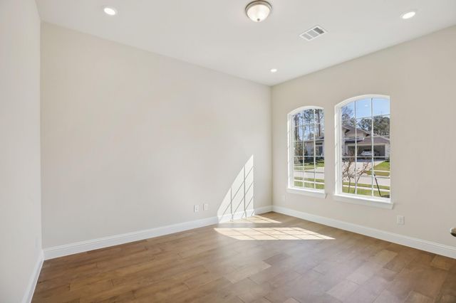 29787 Brushy Gables Drive, Magnolia, TX 77354