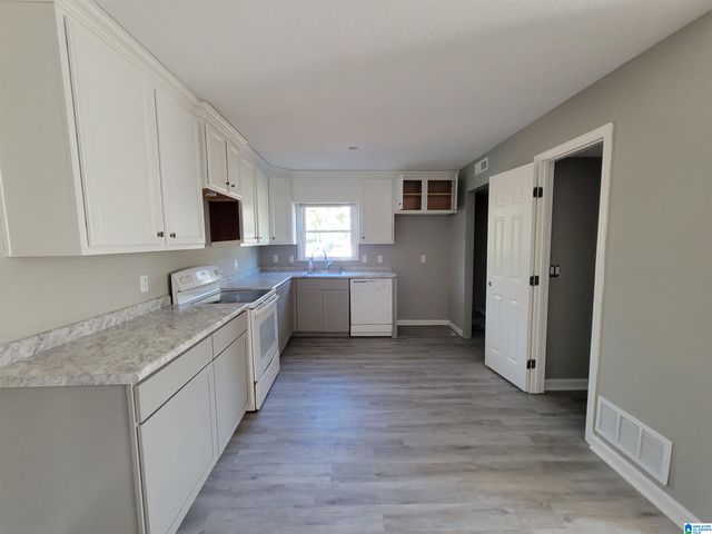 1892 CHANDALAR COURT, Pelham, AL 35124