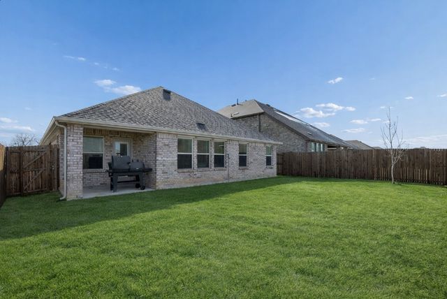 9729 Gooseneck Drive, Aubrey, TX 76227