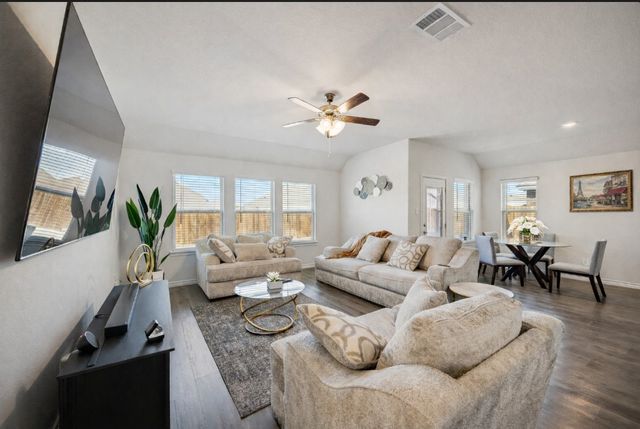 9729 Gooseneck Drive, Aubrey, TX 76227