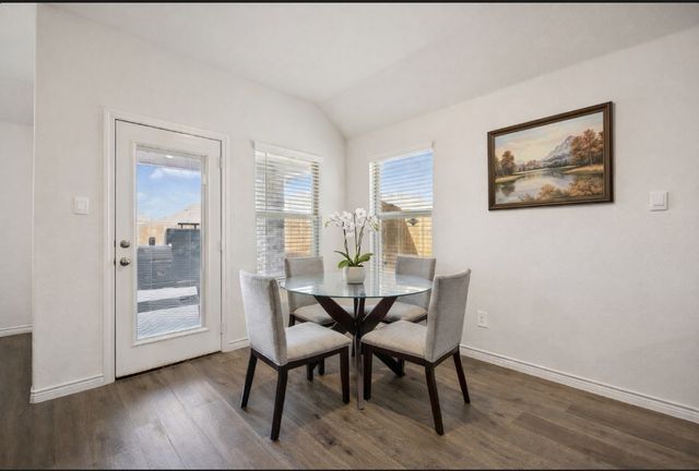 9729 Gooseneck Drive, Aubrey, TX 76227