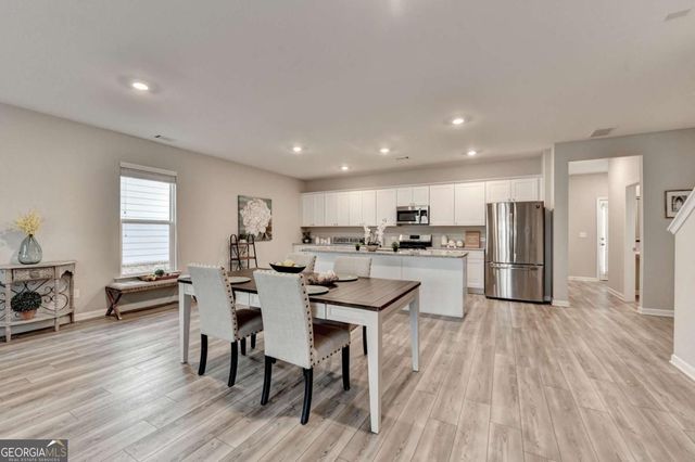 4335 Magpie Drive, Hoschton, GA 30548