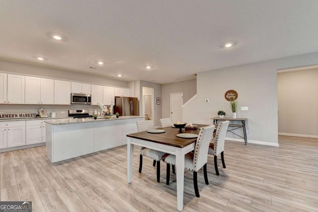 4335 Magpie Drive, Hoschton, GA 30548