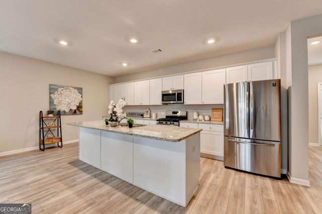 4335 Magpie Drive, Hoschton, GA 30548