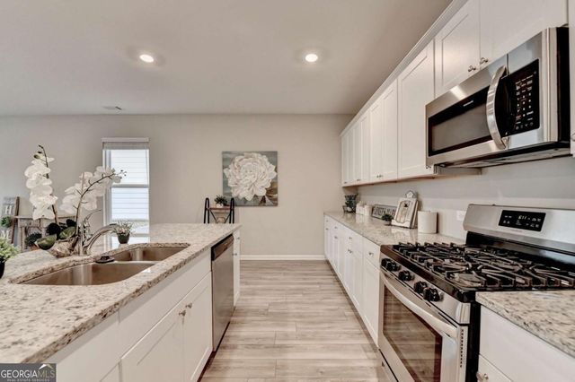 4335 Magpie Drive, Hoschton, GA 30548