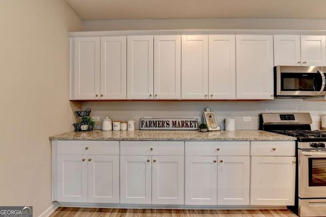 4335 Magpie Drive, Hoschton, GA 30548