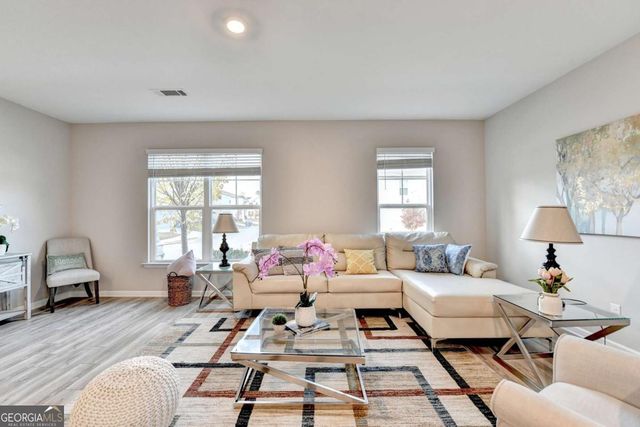 4335 Magpie Drive, Hoschton, GA 30548