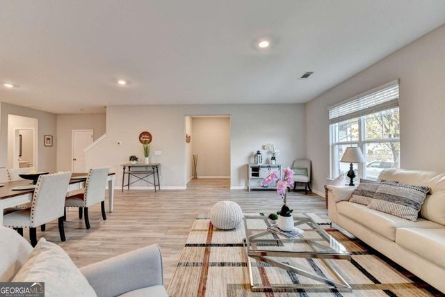 4335 Magpie Drive, Hoschton, GA 30548