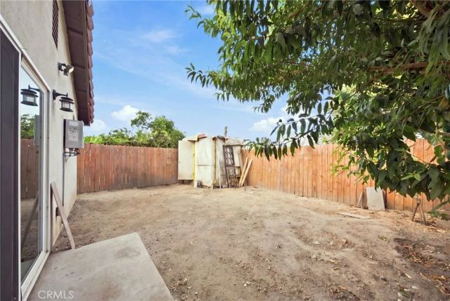 9577 Maie, Los Angeles, CA 90002