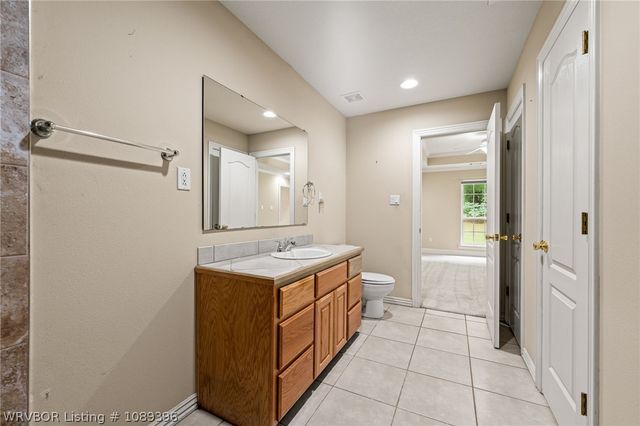 1427 Christopher Street, Lavaca, AR 72941