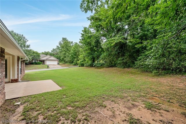 1427 Christopher Street, Lavaca, AR 72941