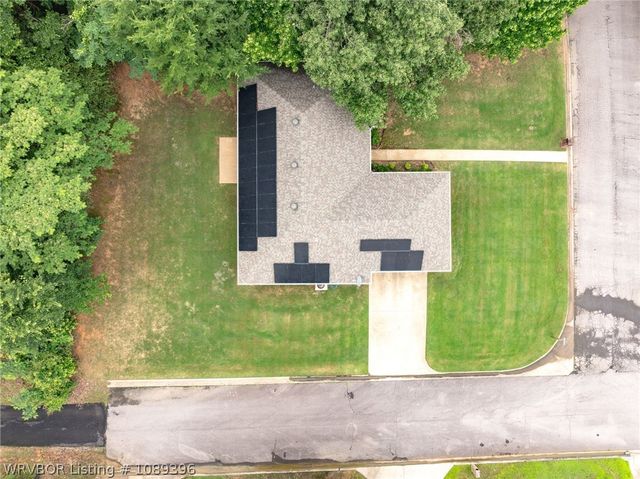 1427 Christopher Street, Lavaca, AR 72941