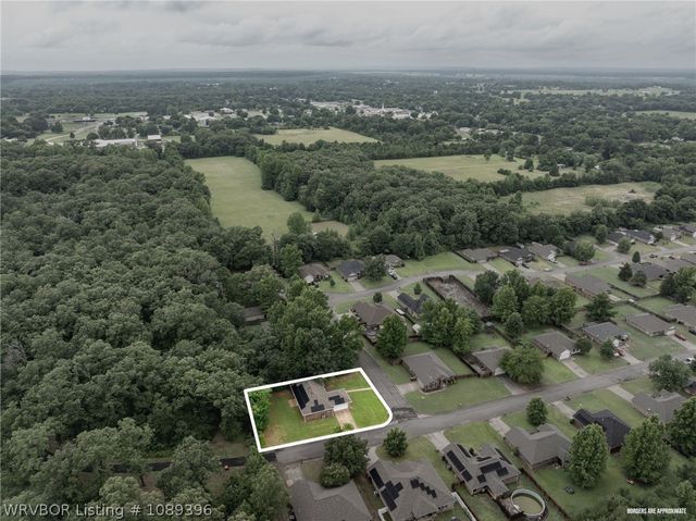 1427 Christopher Street, Lavaca, AR 72941