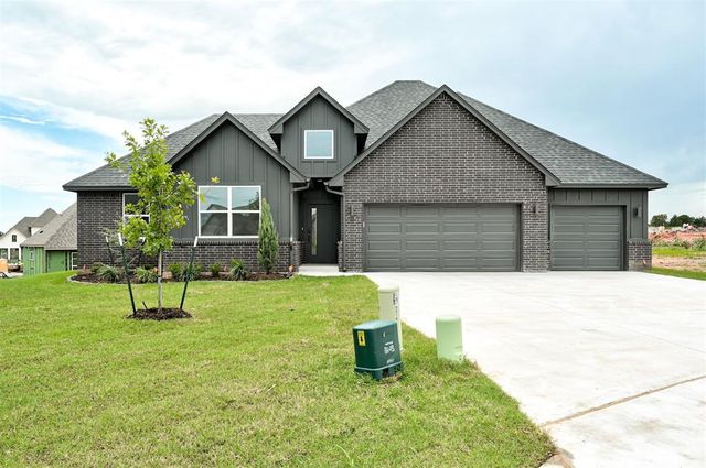 6016 Kinnick Drive, Edmond, OK 73034