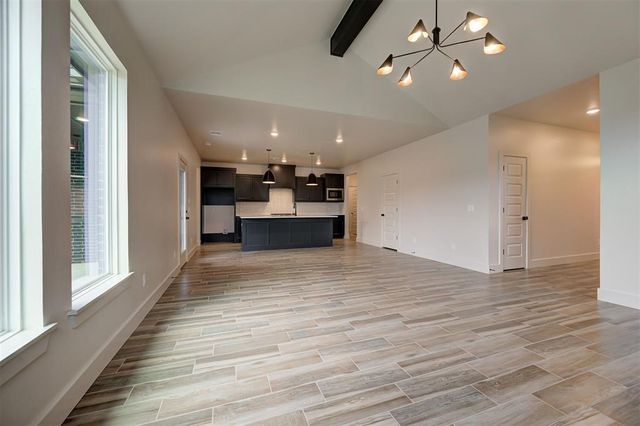 6016 Kinnick Drive, Edmond, OK 73034