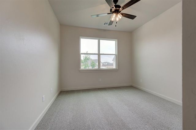 6016 Kinnick Drive, Edmond, OK 73034