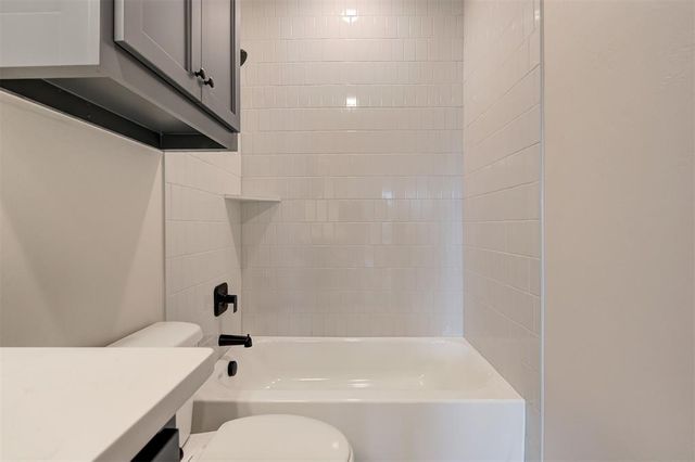 6016 Kinnick Drive, Edmond, OK 73034