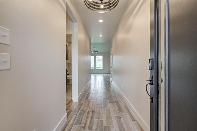 6016 Kinnick Drive, Edmond, OK 73034