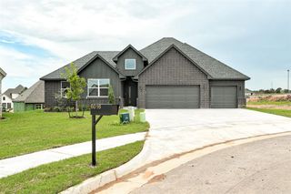 6016 Kinnick Drive, Edmond, OK 73034