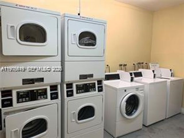 11905 NE 2nd Avenue C204, North Miami, FL 33161
