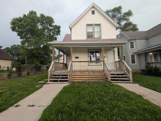 641-645 N Indiana Avenue, Kankakee, IL 60901
