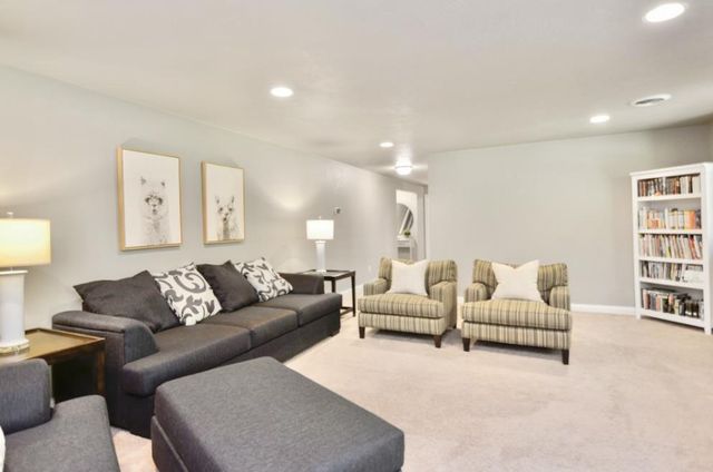 1126 Folkestone Drive, Green Bay, WI 54313