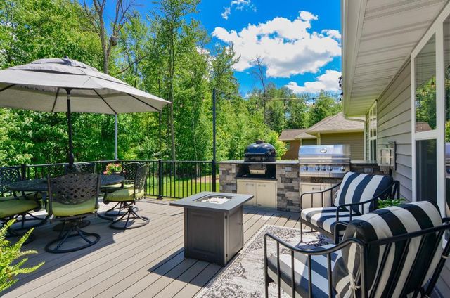 1126 Folkestone Drive, Green Bay, WI 54313