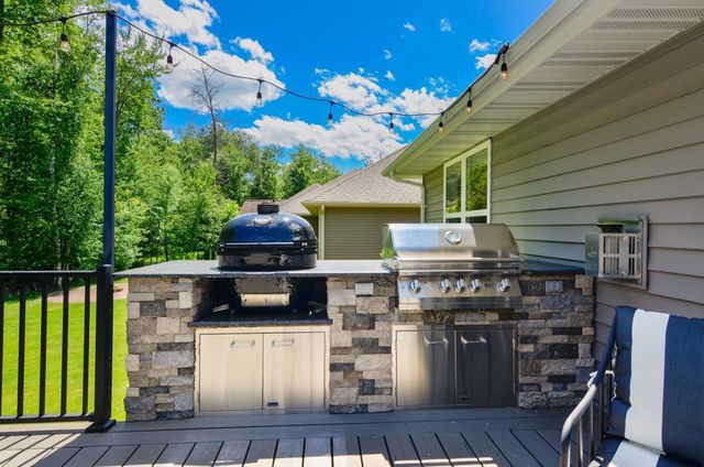 1126 Folkestone Drive, Green Bay, WI 54313