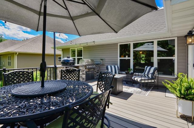 1126 Folkestone Drive, Green Bay, WI 54313