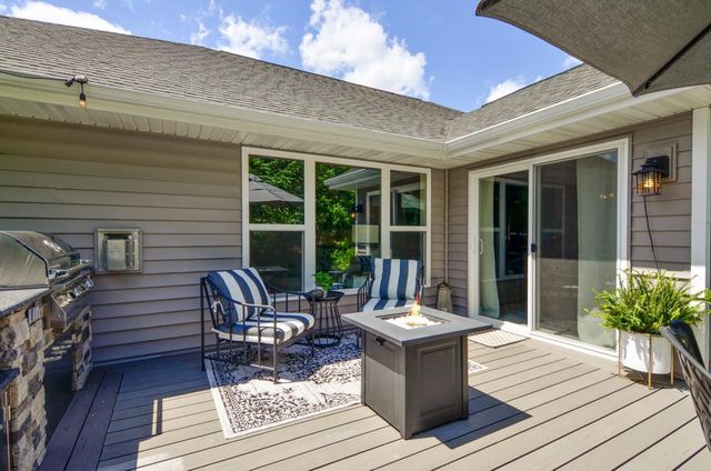 1126 Folkestone Drive, Green Bay, WI 54313