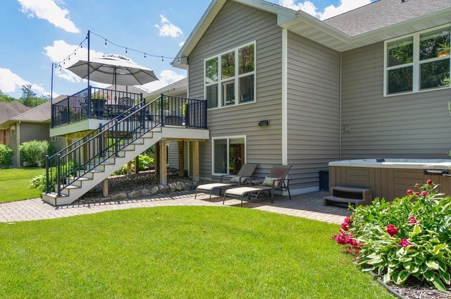 1126 Folkestone Drive, Green Bay, WI 54313