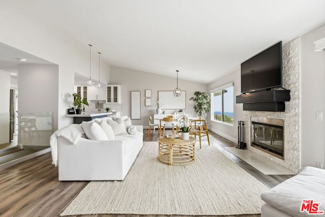 6766 Las Olas Way, Malibu, CA 90265