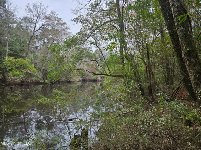 River Road, Biloxi, MS 39532